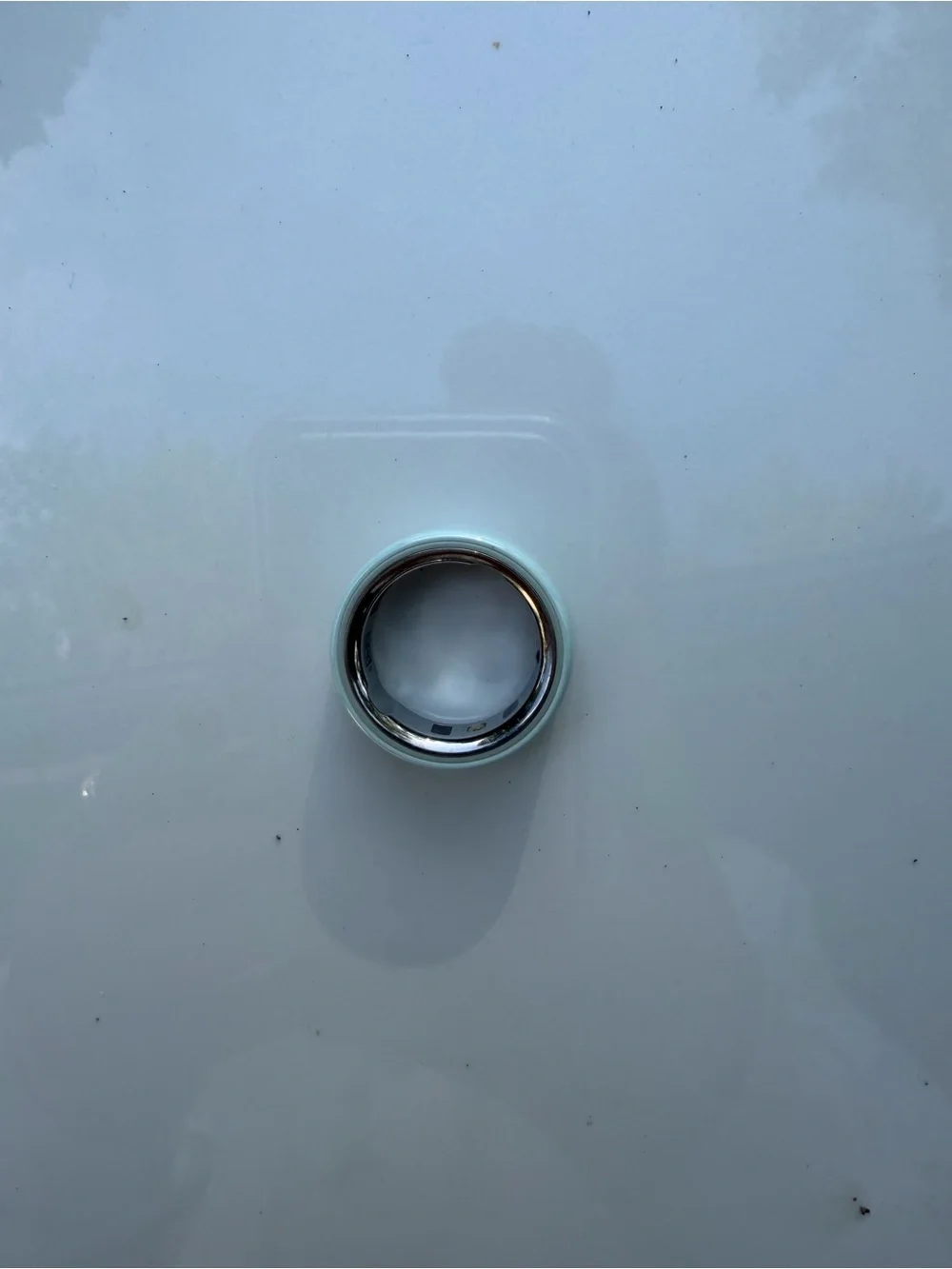 Oura Ring Gen 4 Ceramic Tide Size 8 w/ charger